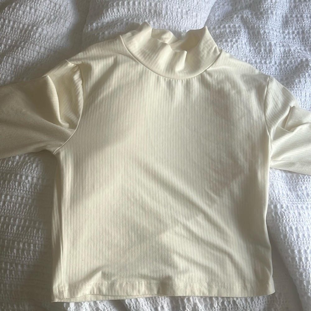 🩵BRAND NEW🩵 AS Revival long sleeve fitted top